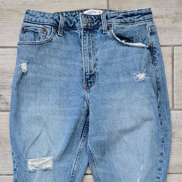 Abercrombie & Fitch The Mom High Rise Jeans Women's Destroyed Knee Raw Hem 28/6 - Picture 3 of 8